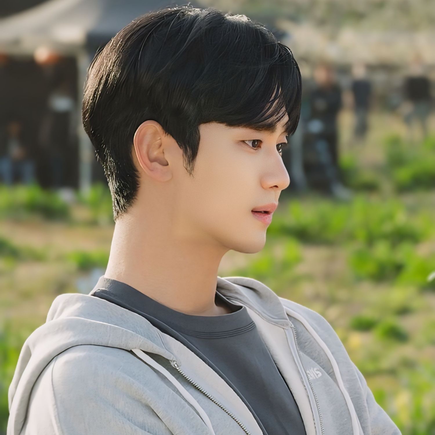 김수현의 비하인드 컷