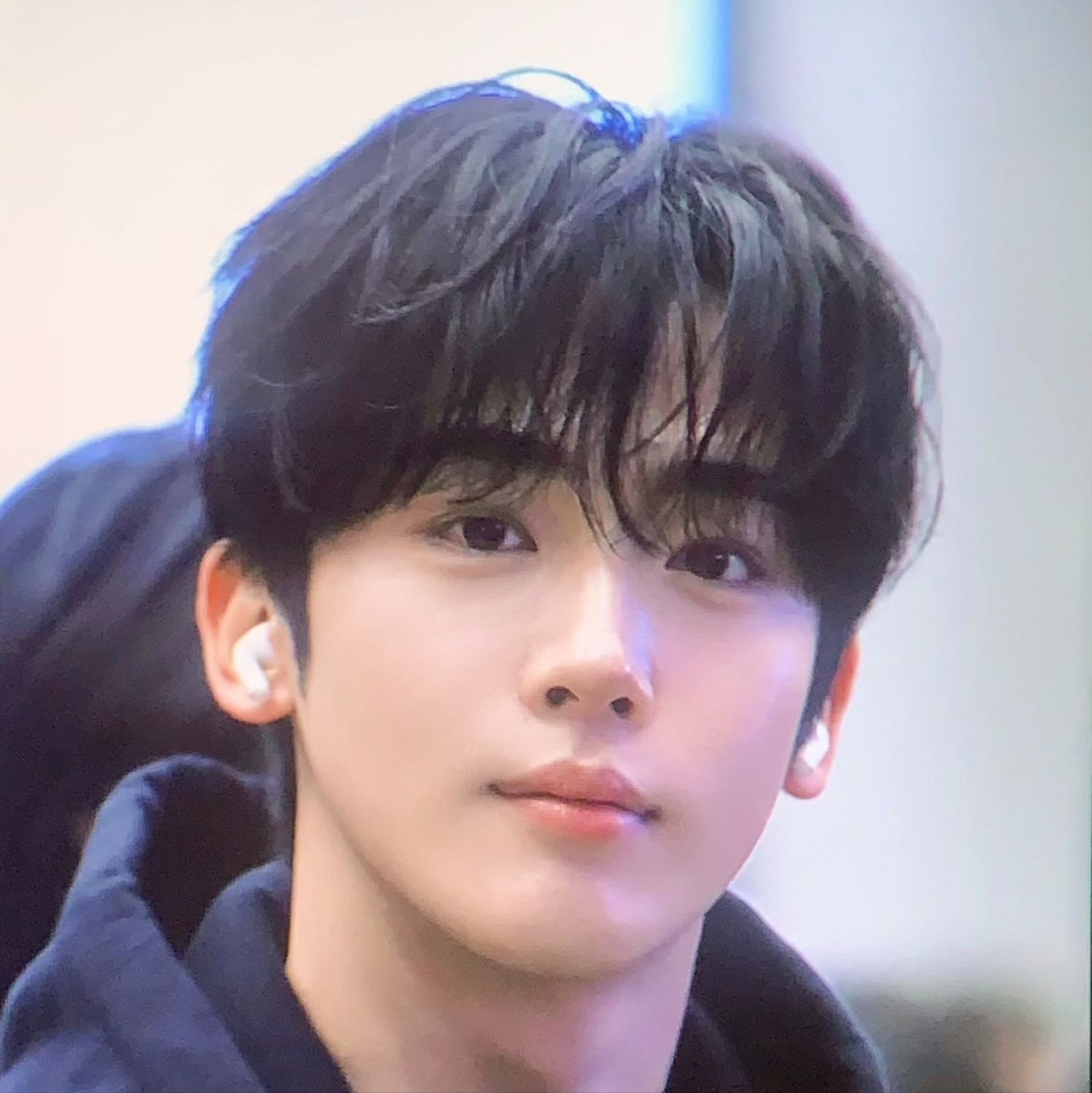 Behind-the-scenes cut of Kim Yohan