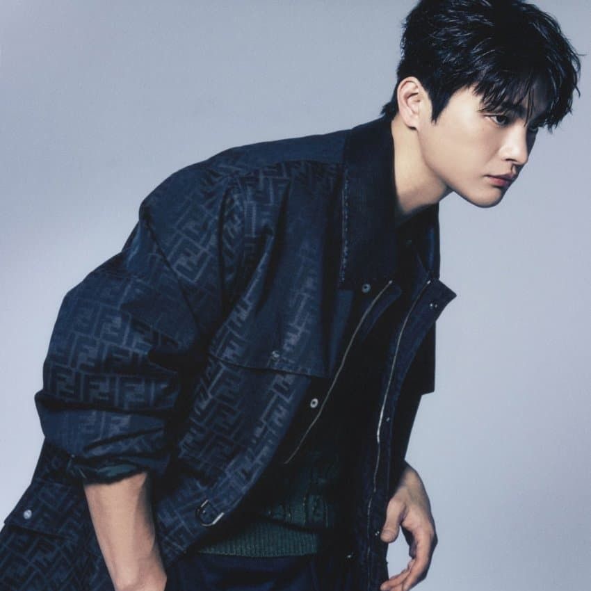 Recent activity shot of Seo Inguk