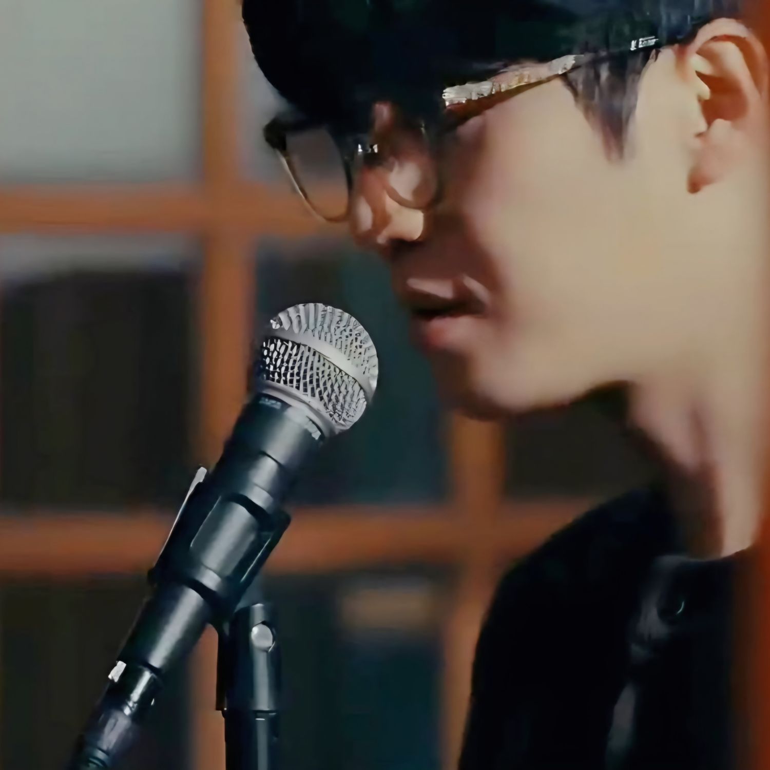 Behind-the-scenes cut of Park Jihoo (Mr. Trot 3)