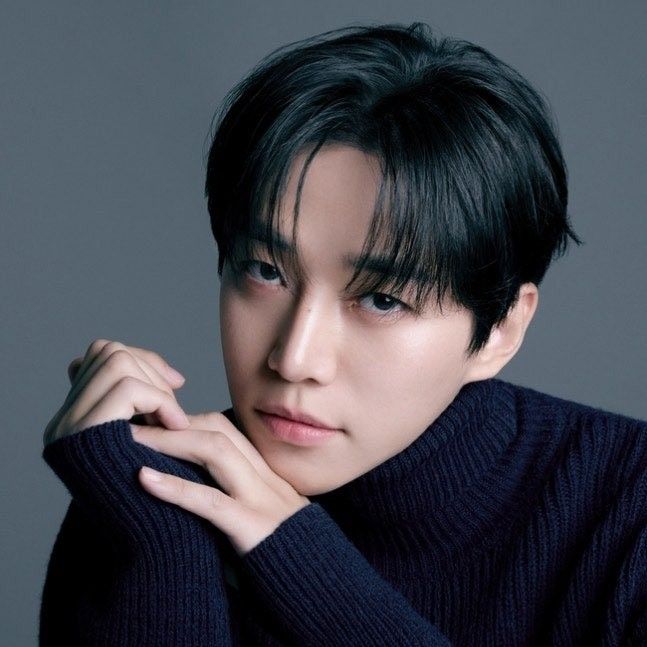 イ・ジュノの最近の活動ショット