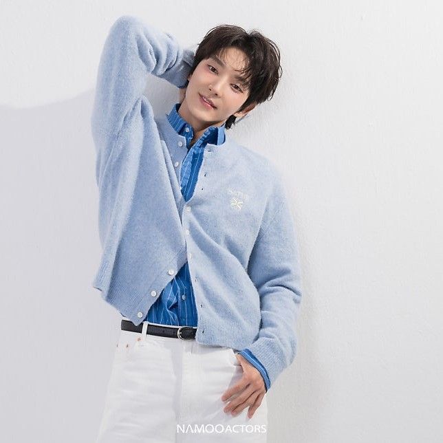 Behind-the-scenes cut of Lee Joongi