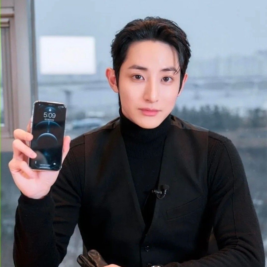 Behind-the-scenes cut of Lee Soohyuk