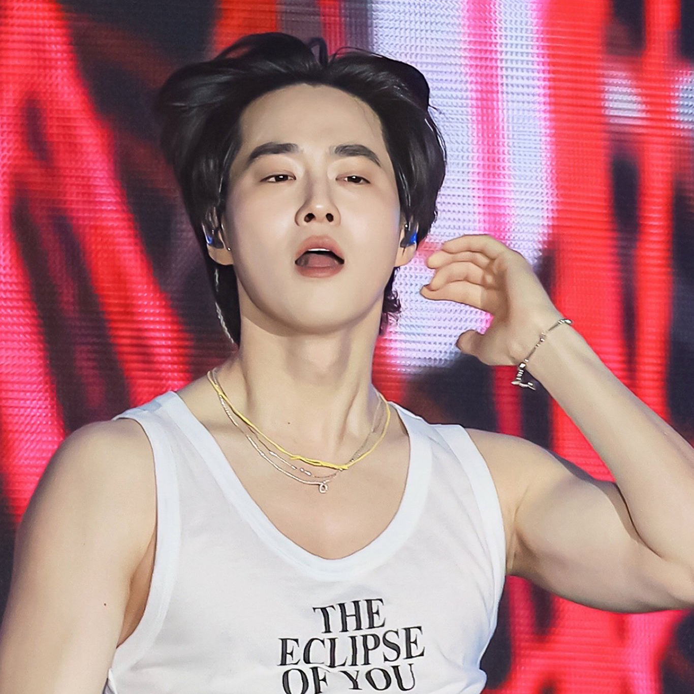 Recent activity shot of Suho