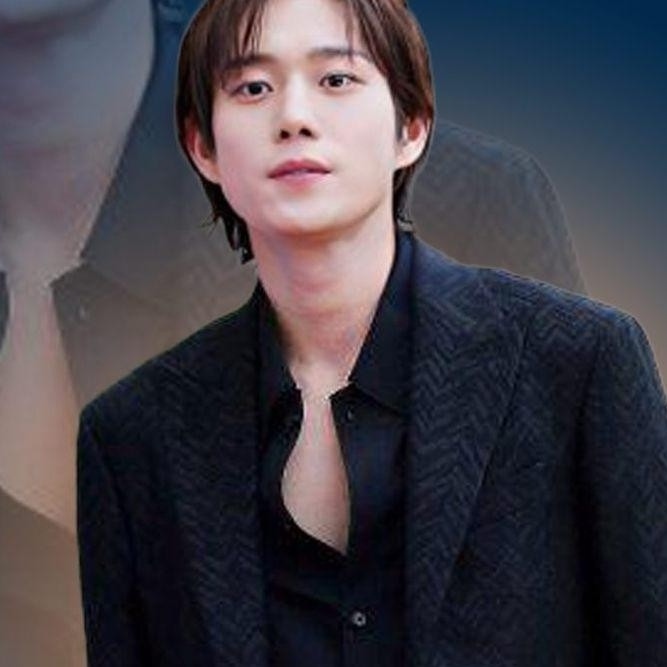 A moment captured by a fan of Kim Youngdae