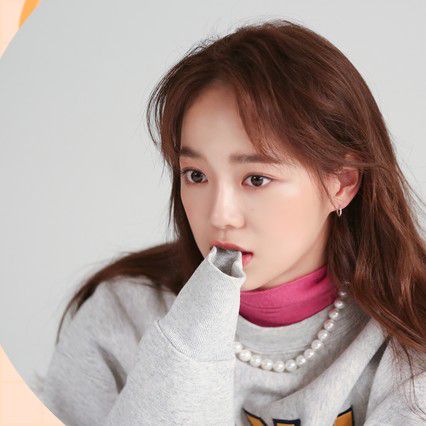 Behind-the-scenes cut of Kim Sejeong