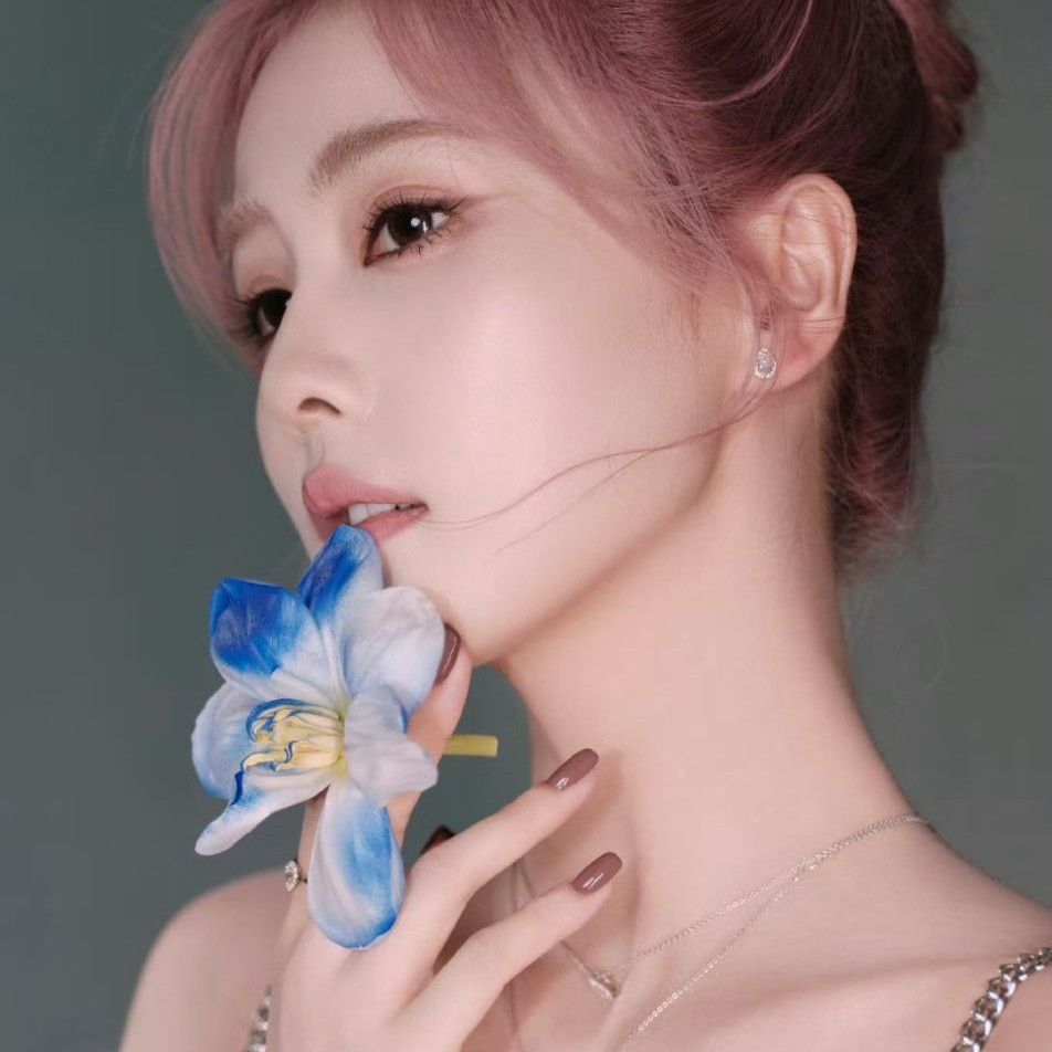 A moment captured by a fan of Bai Lu