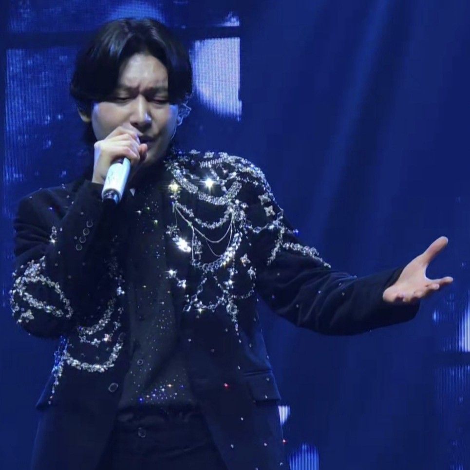 Latest photo of Kim Yongbin