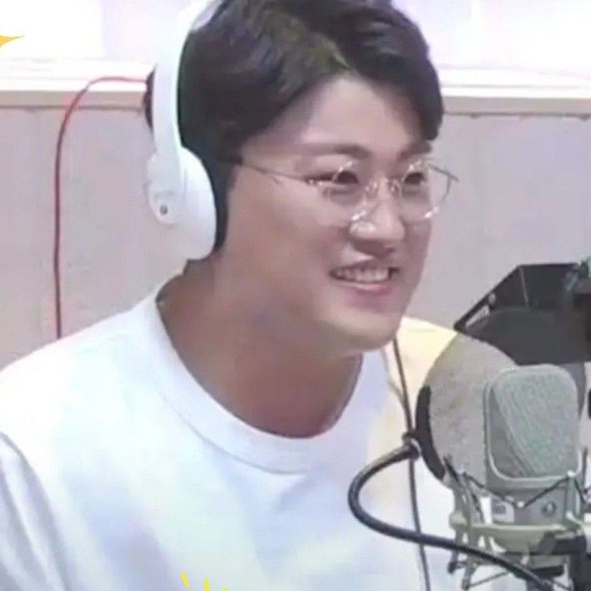 Behind-the-scenes cut of Kim Hojoong
