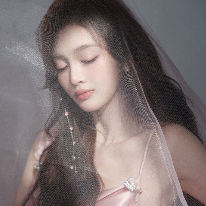 Latest photo of Wu Xuanyi