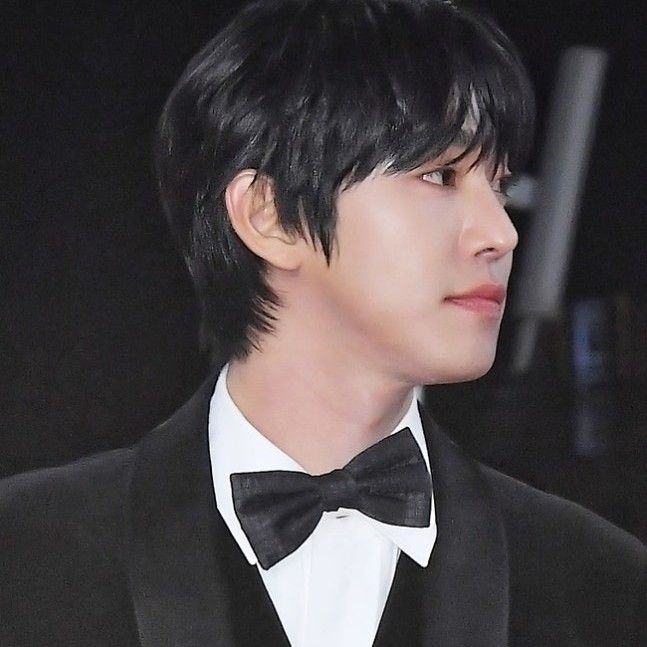 Behind-the-scenes cut of Ahn Hyoseop