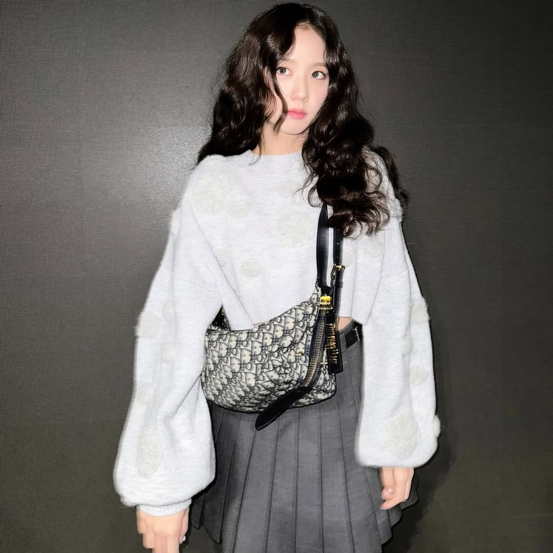 Recent activity shot of Jisoo (1995)