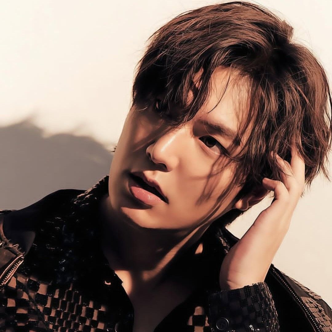 Recent activity shot of Lee Minho
