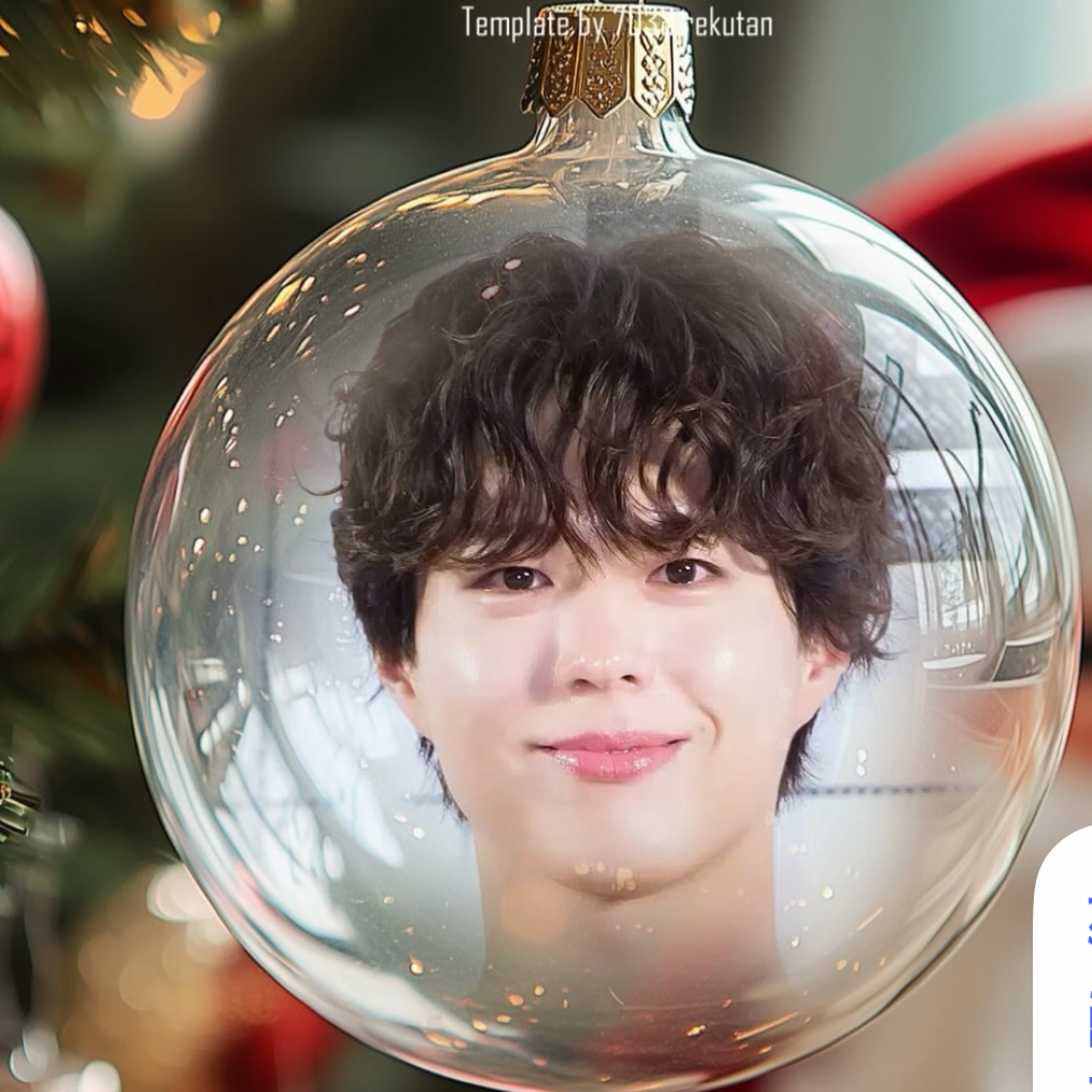 A moment captured by a fan of Park Bogum