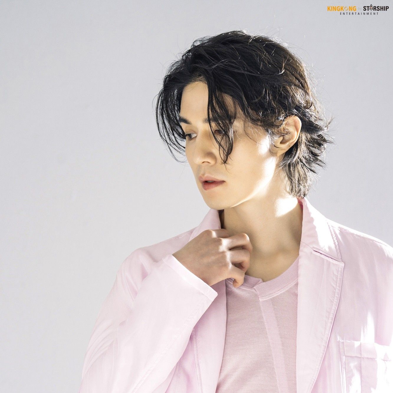 A moment captured by a fan of Lee Dongwook