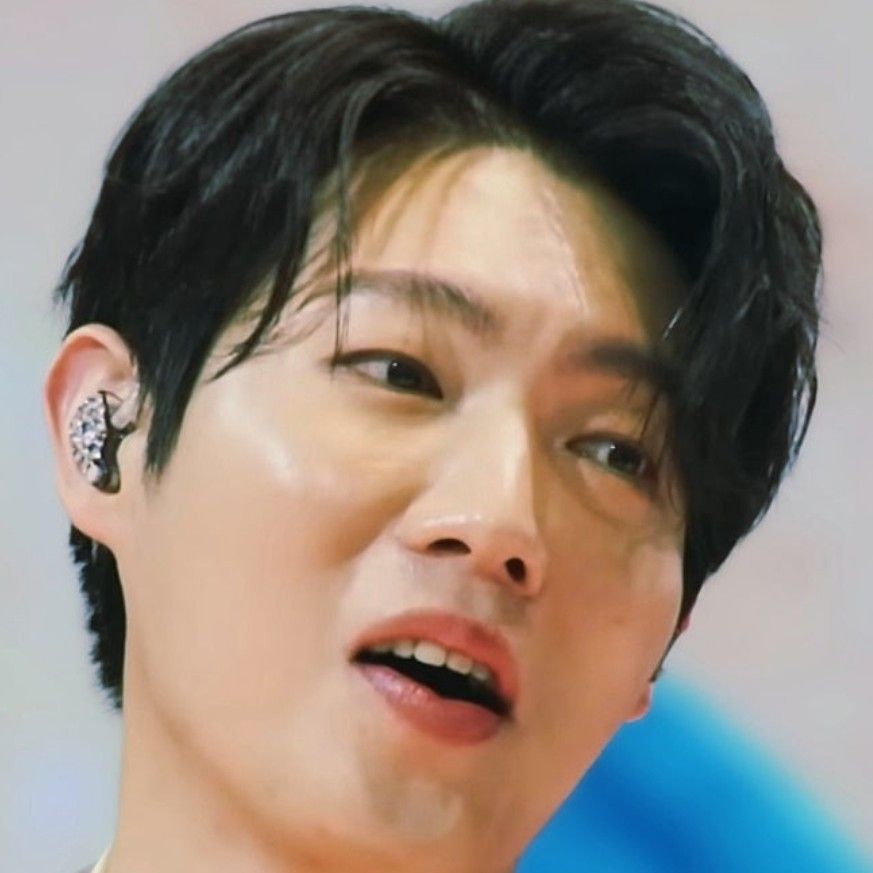 Recent activity shot of Son Taejin