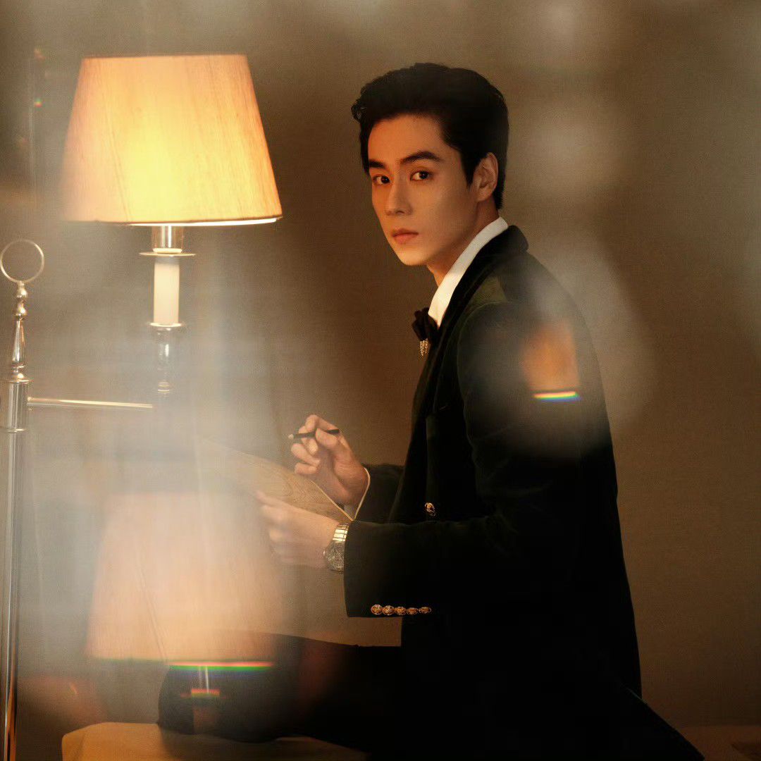 Recent activity shot of Hu Yitian