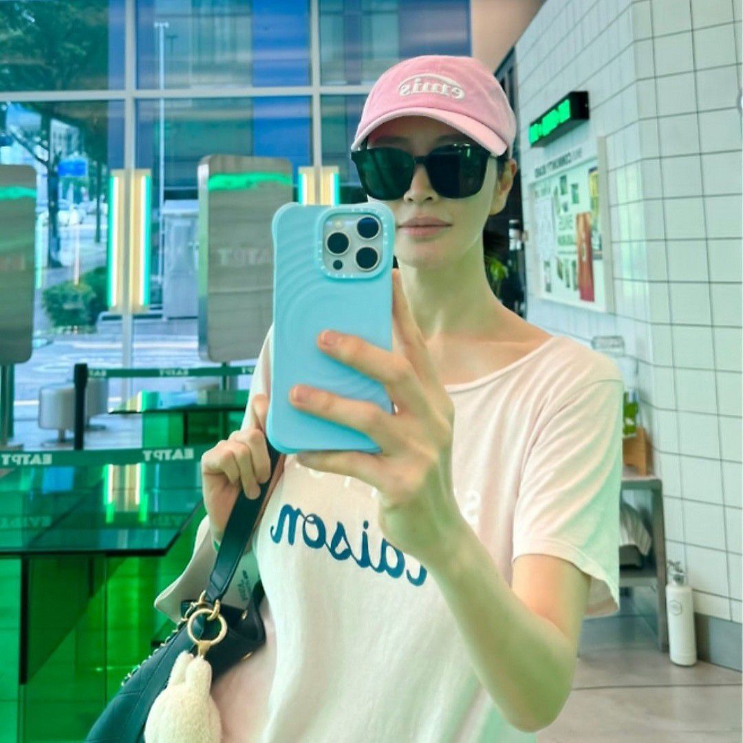 Behind-the-scenes cut of Kim Hyesoo