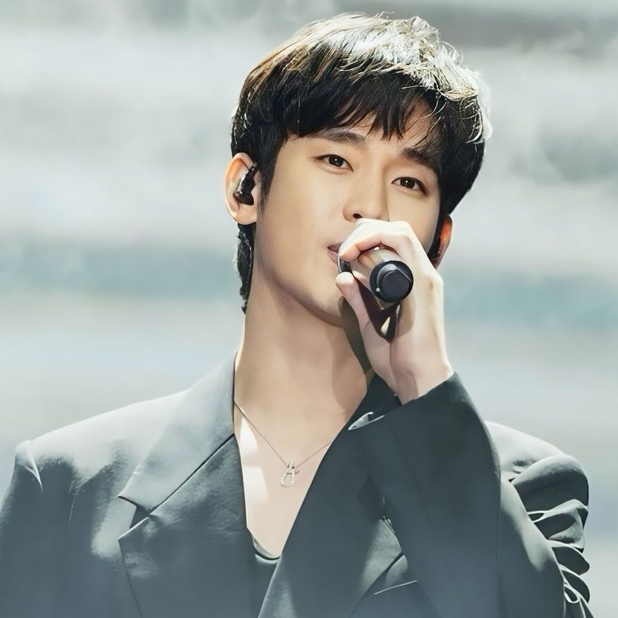 Recent activity shot of Kim Soohyun