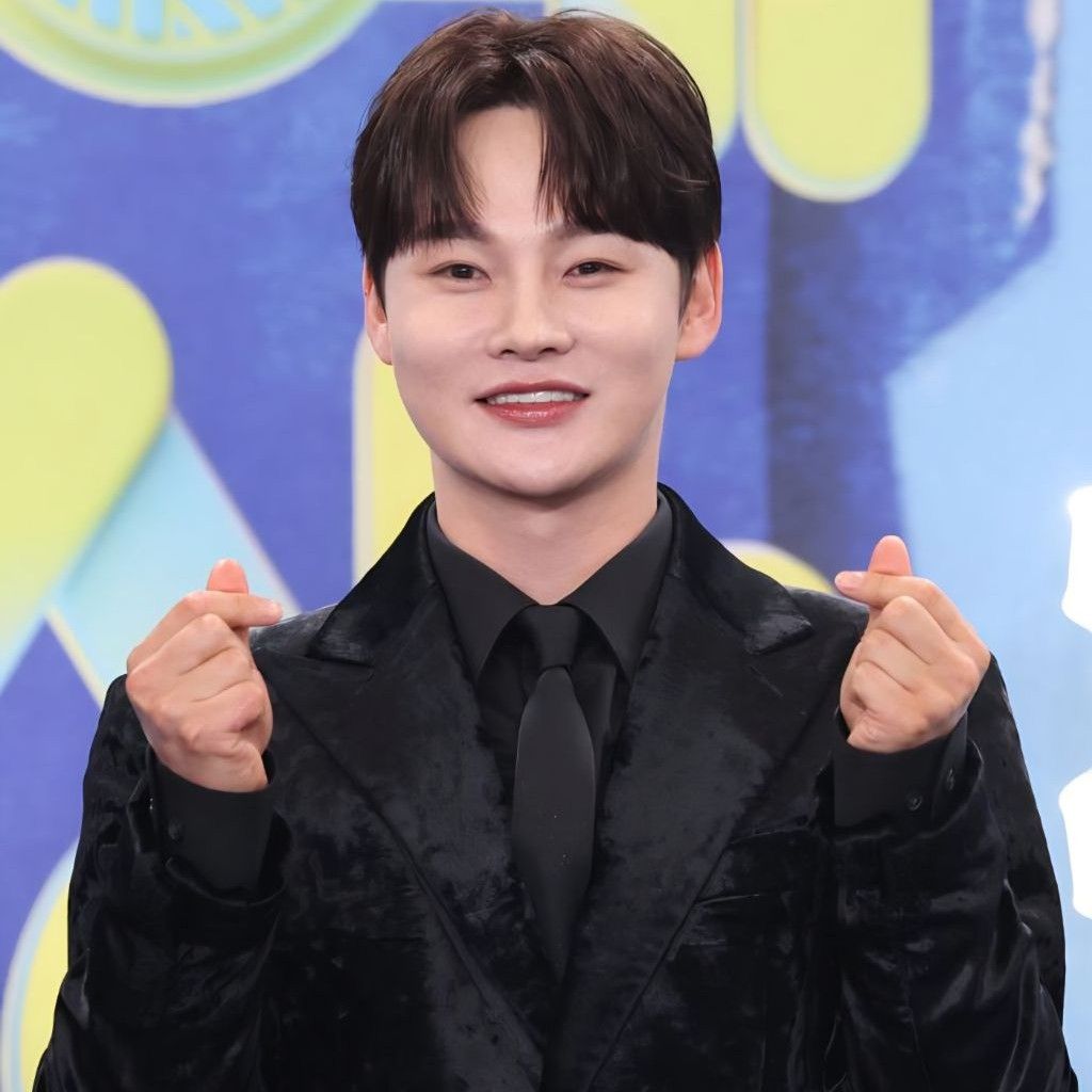 朴瑞镇的最新照片