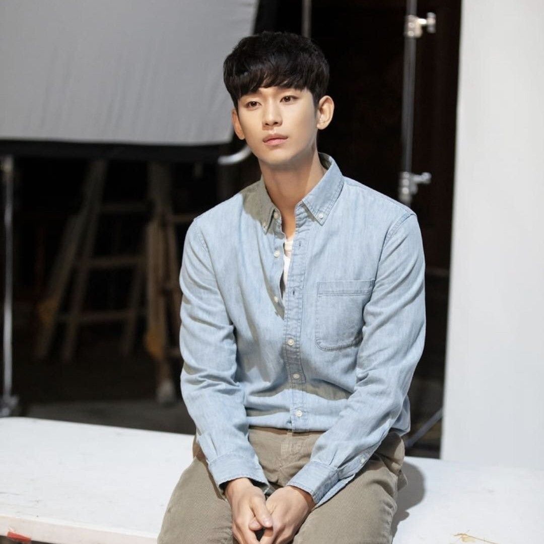 金秀贤的近期活动照