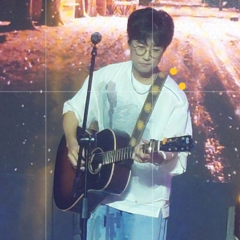 Recent activity shot of Bak Changgeun