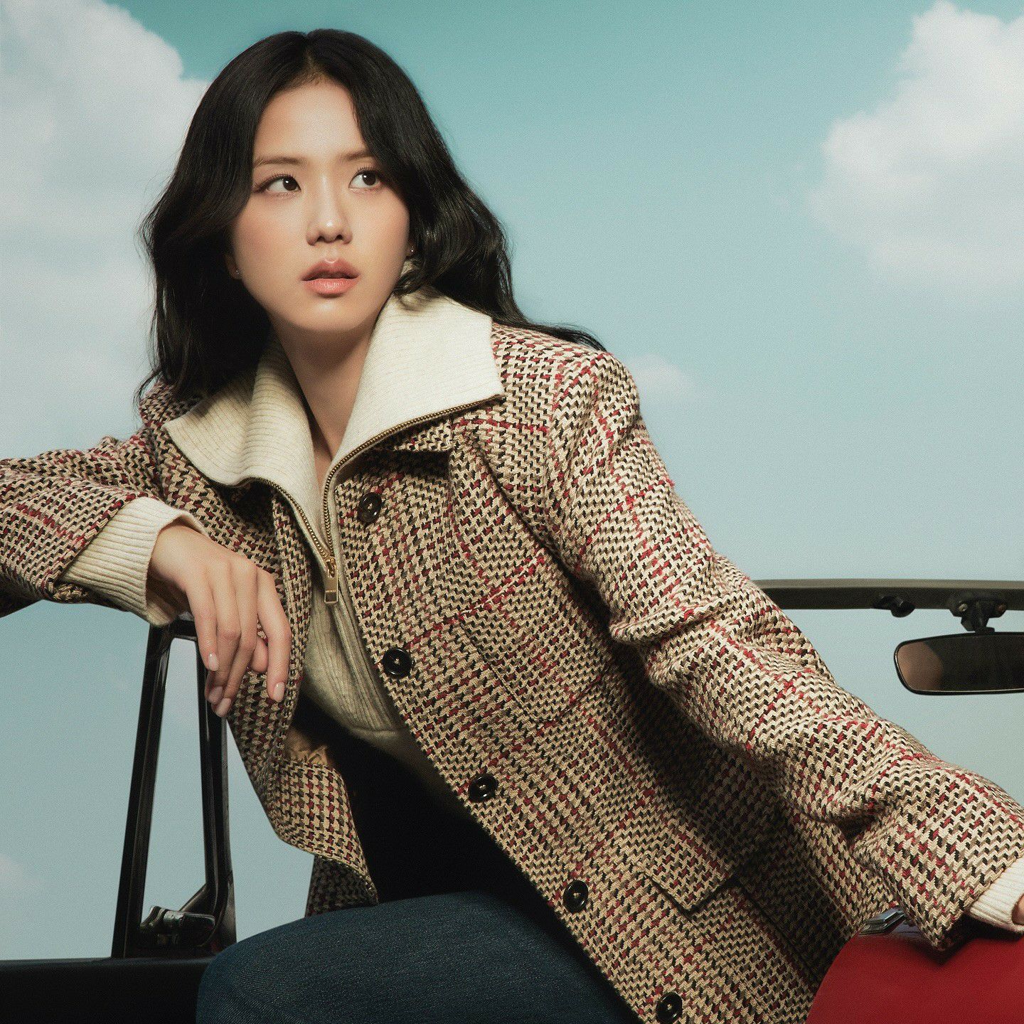 Latest photo of Jisoo (1995)