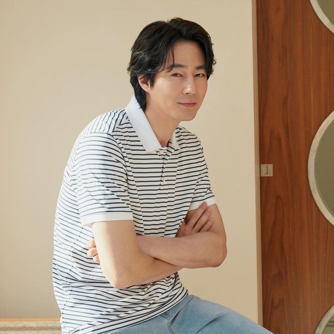 Recent activity shot of Jo Insung