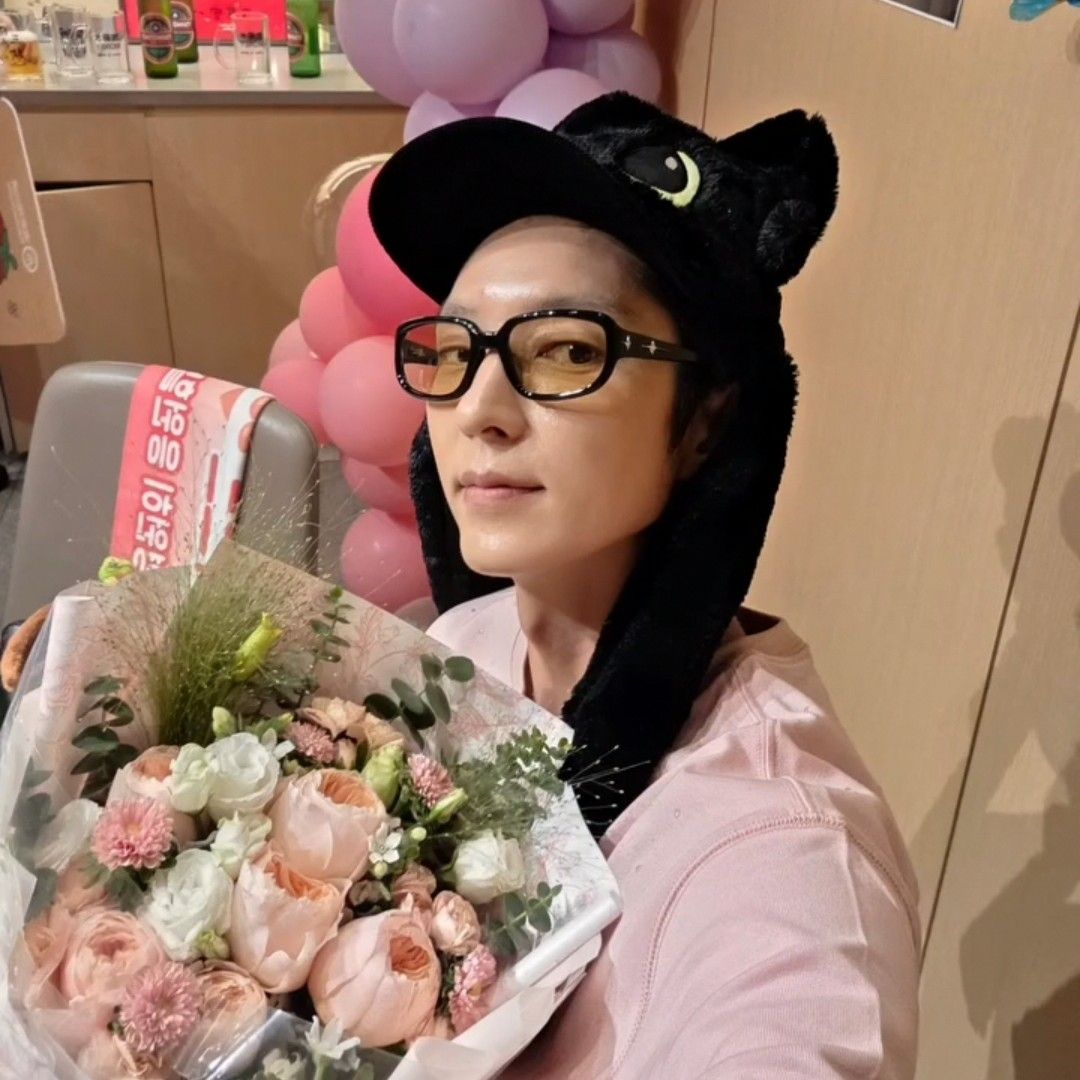 Recent activity shot of Lee Joongi