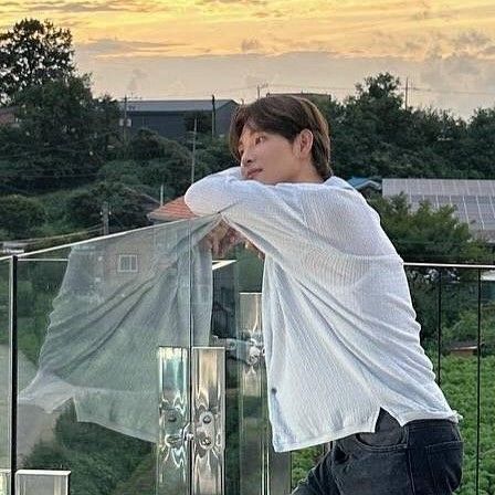 Recent activity shot of Yim Siwan