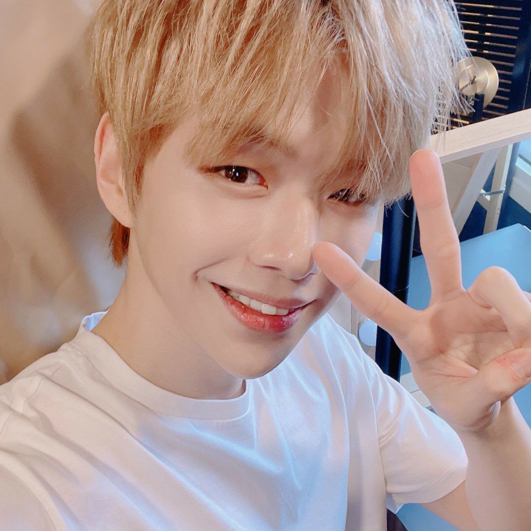 Behind-the-scenes cut of Secret Garden