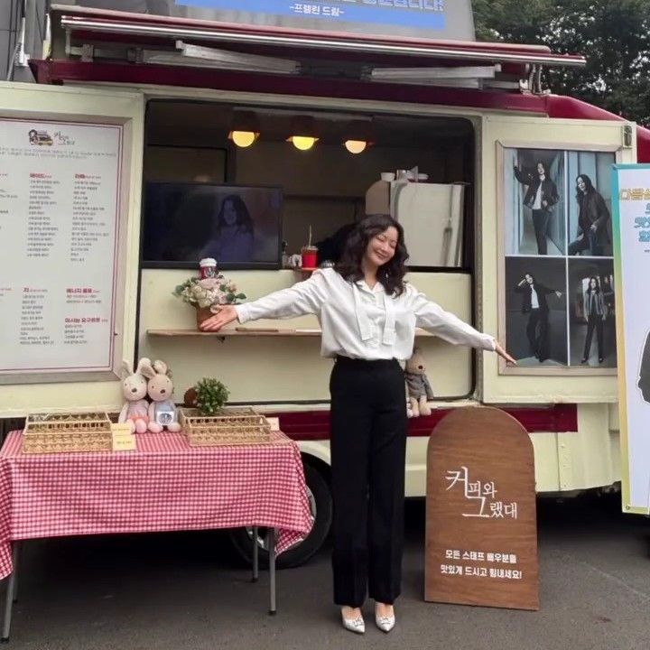 Behind-the-scenes cut of Kim Heesun