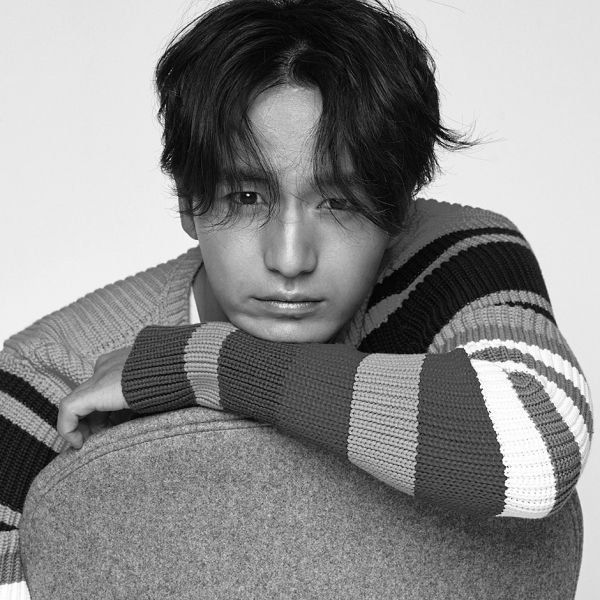 Recent activity shot of Lee Jinwook