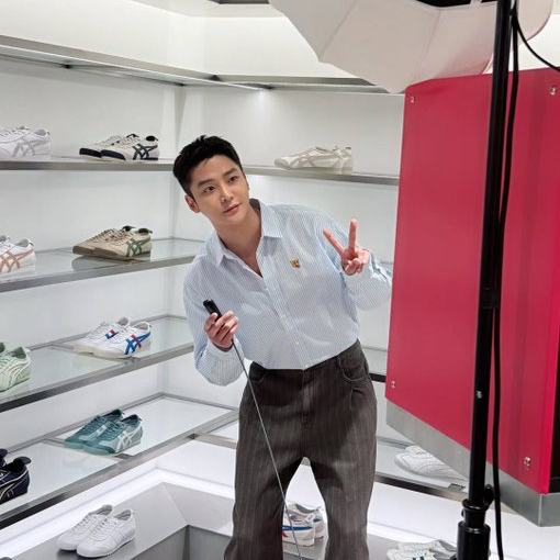 Latest photo of Rowoon