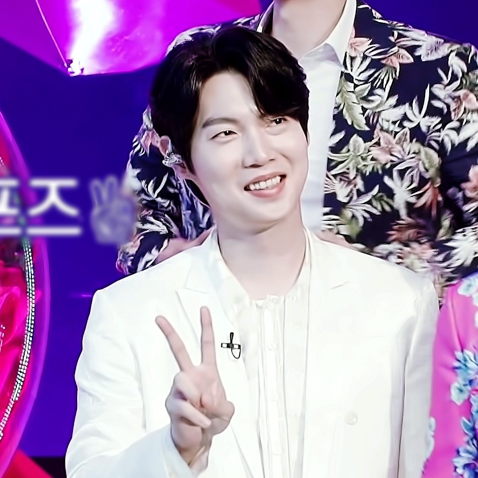 A moment captured by a fan of Son Taejin