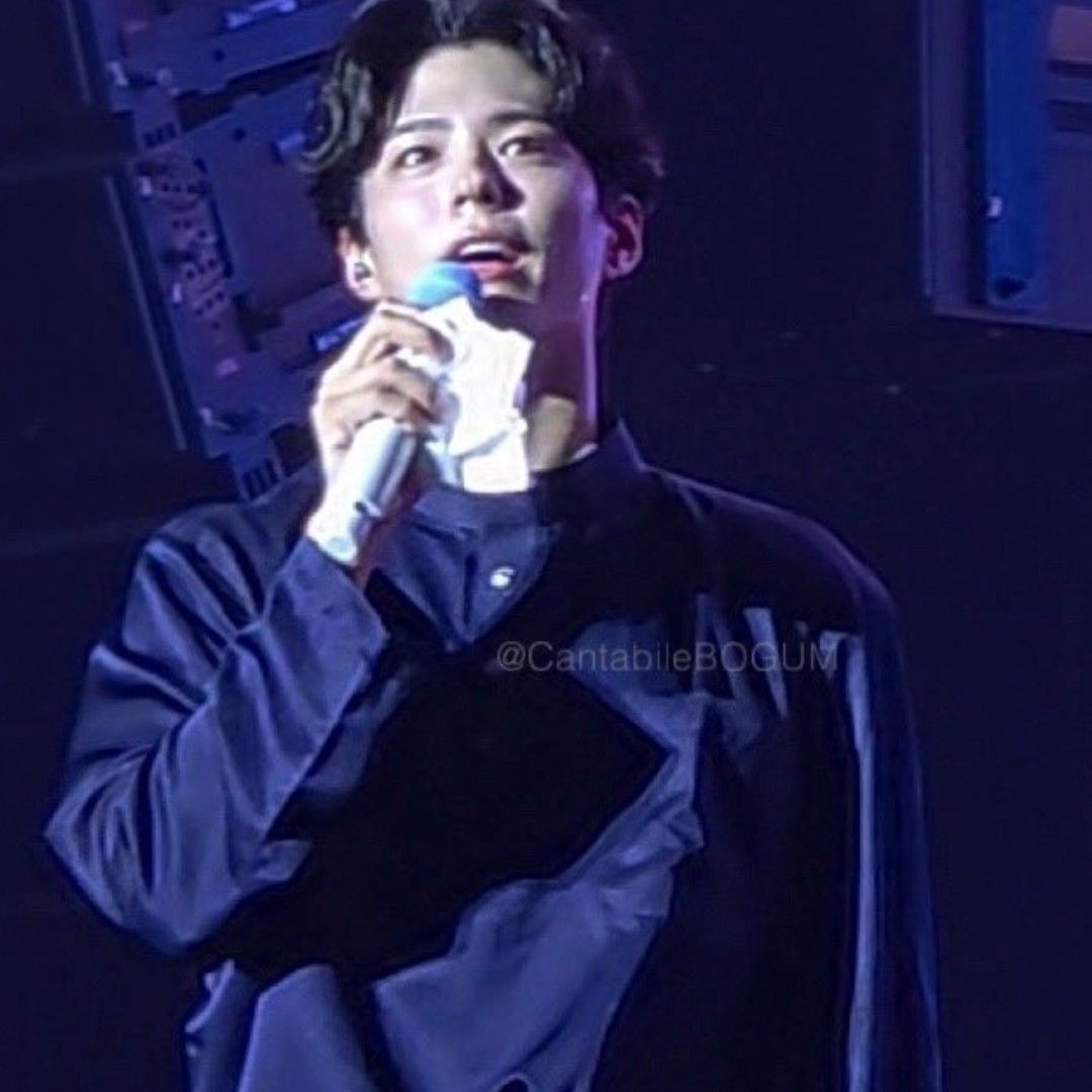 Behind-the-scenes cut of Park Bogum