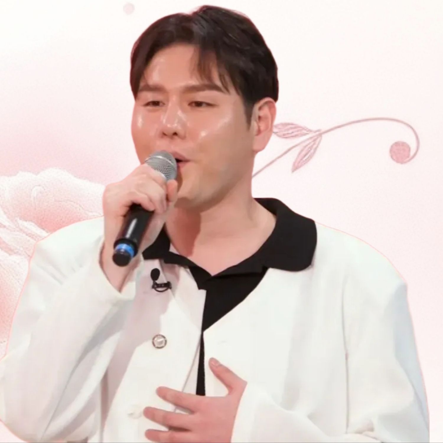 A moment captured by a fan of Park Sewook