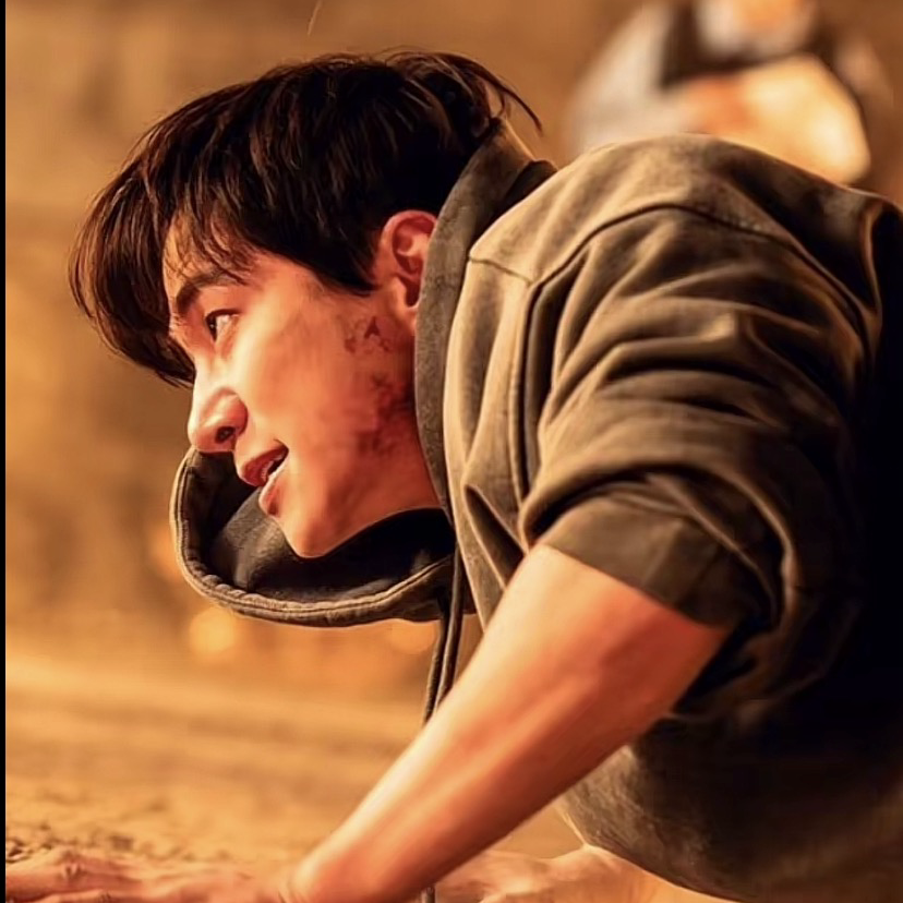 イ・ジュノのビハインドカット