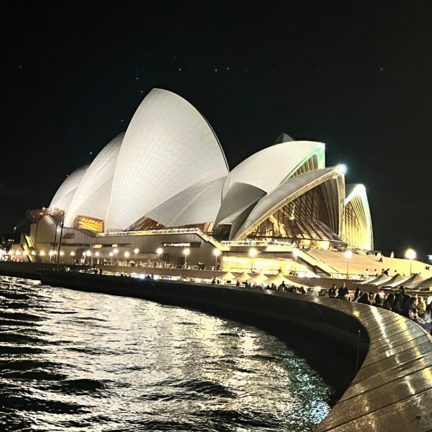 A moment captured by a fan of Kim Hojoong