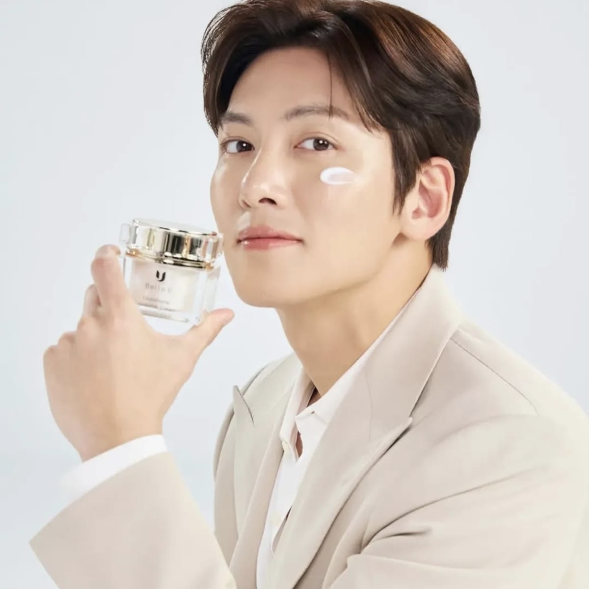 Behind-the-scenes cut of Ji Changwook