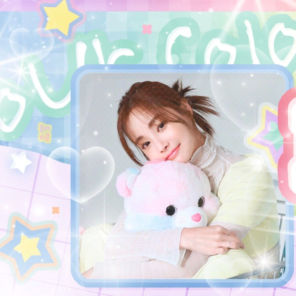 Behind-the-scenes cut of Yeonwoo