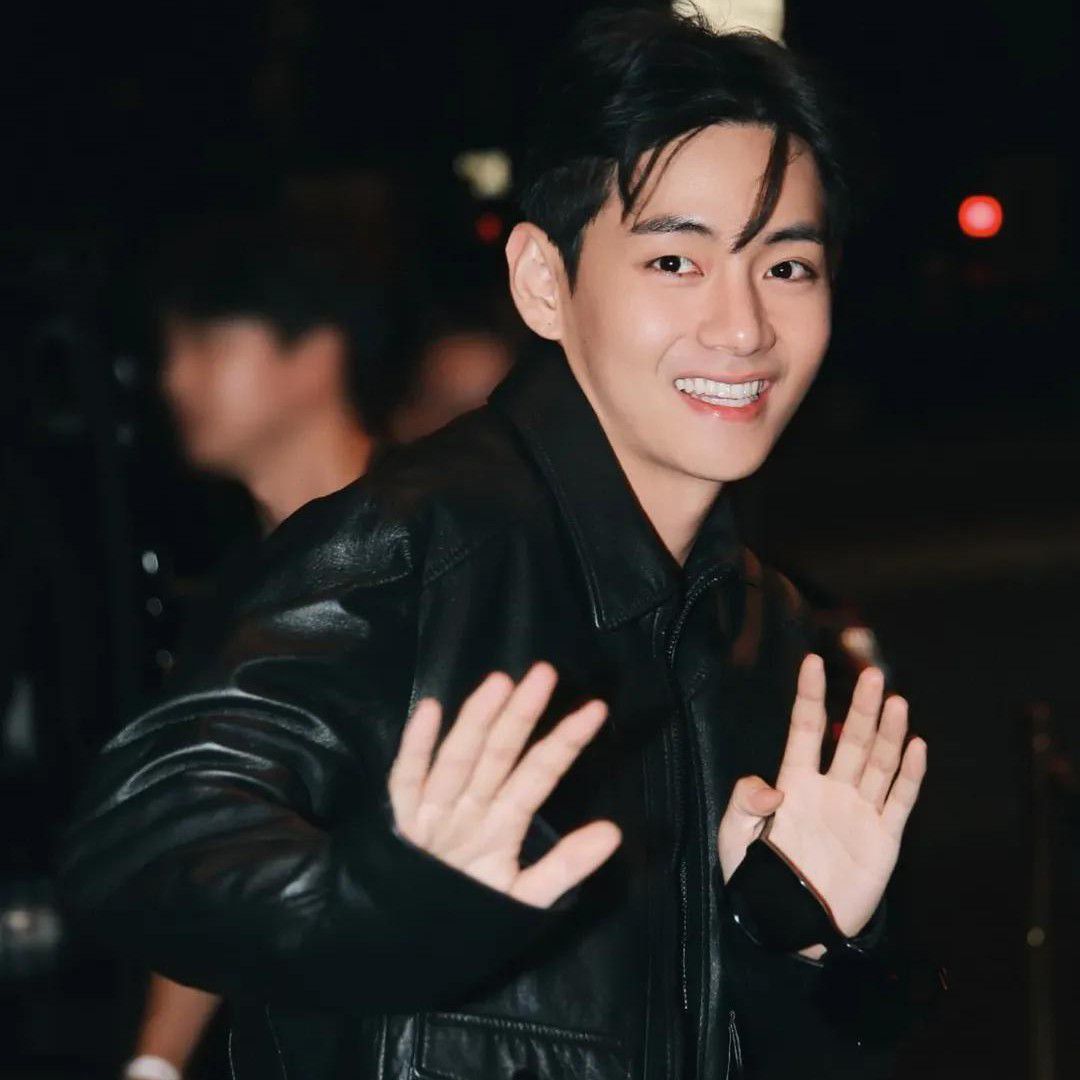 Latest photo of Kim Taehyung (V)