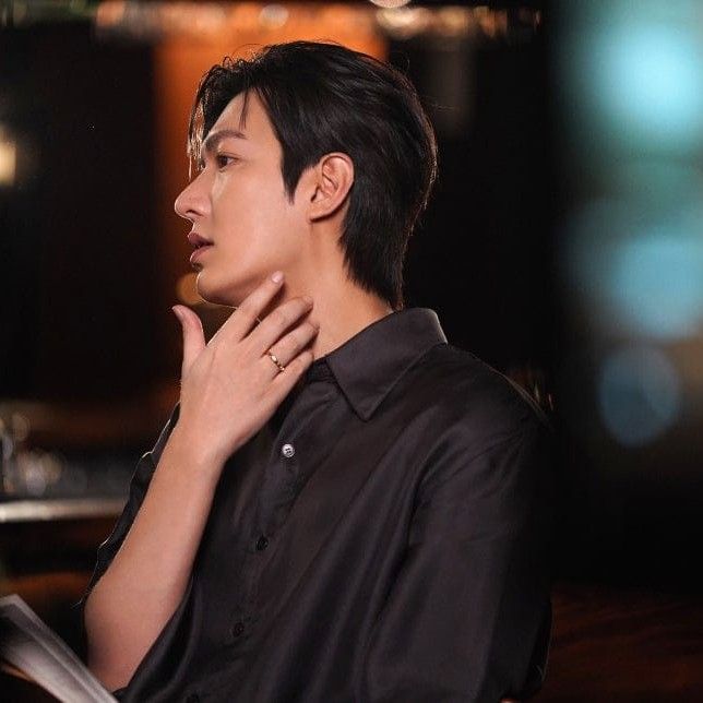 Behind-the-scenes cut of Lee Minho
