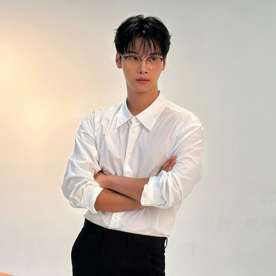 Latest photo of Cha Hakyeon (N)