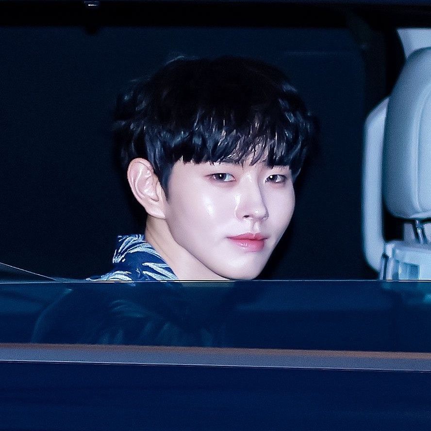Latest photo of Lee Byeongchan