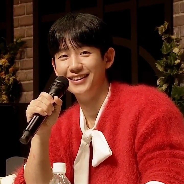 Behind-the-scenes cut of Jung Haein