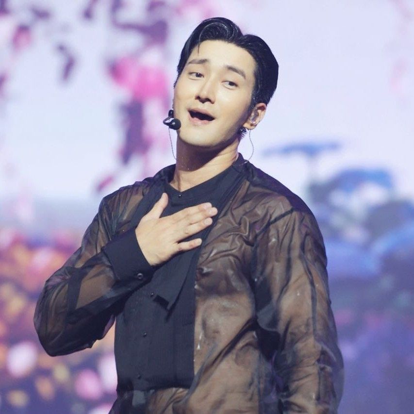 Behind-the-scenes cut of Choi Siwon