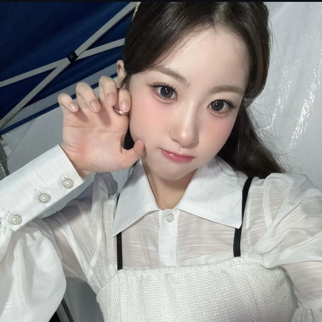 A moment captured by a fan of Oh Yujin