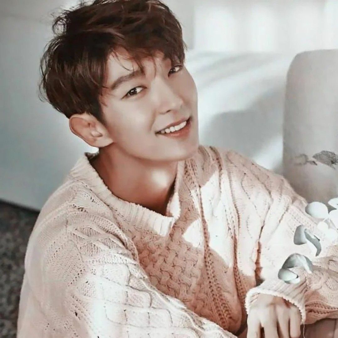 A moment captured by a fan of Lee Joongi