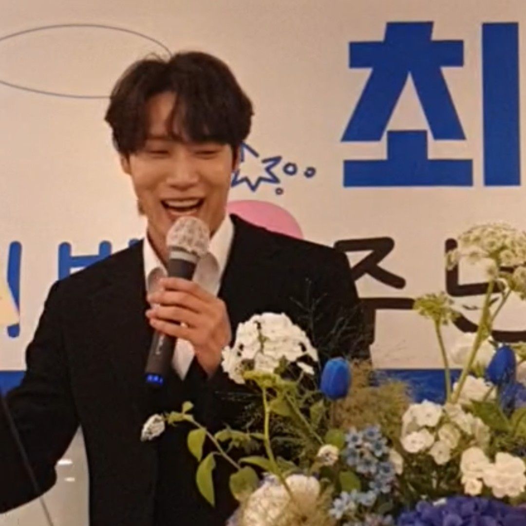 Latest photo of Choi Woojin